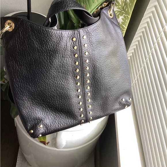 gorgeous and spacious MICHAEL KORS leather bag NWOT - Picture 8 of 9